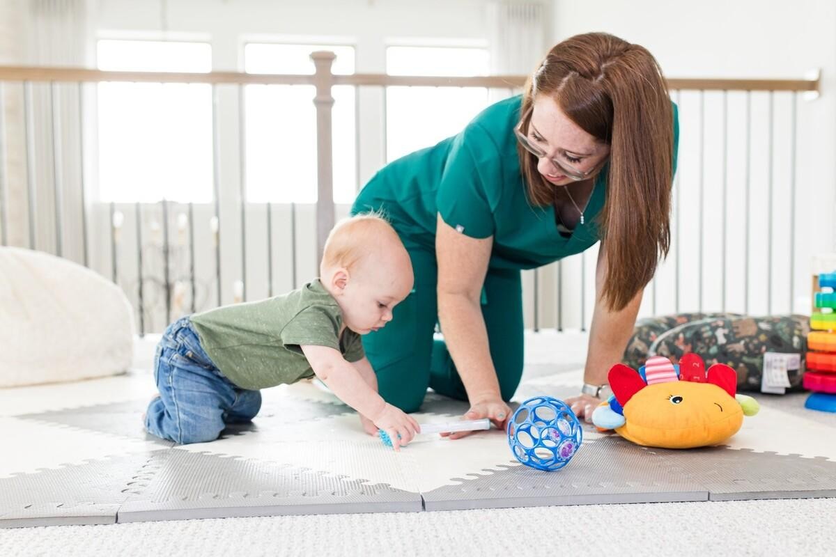 Infants & Toddlers receiving personalized physical therapy